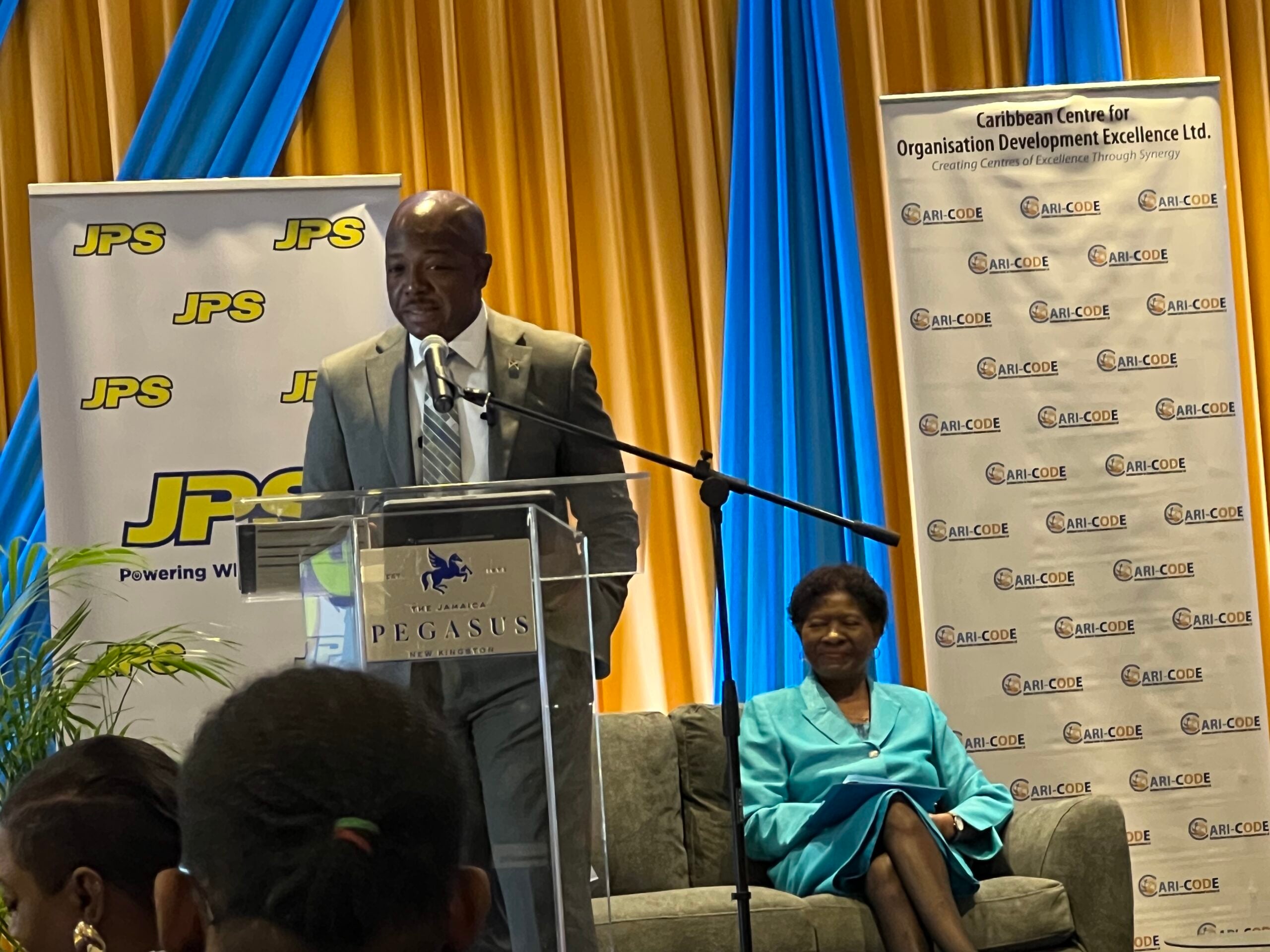 Speaker discussing artificial intelligence, emotional intelligence and education in Jamaica